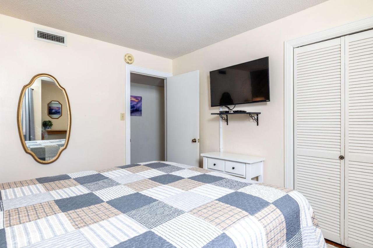 Wow Views!!-Mountain Escape-Outdoor Pool-Close To Downtown-Wifi-Cable-Private Balcony Gatlinburg Esterno foto