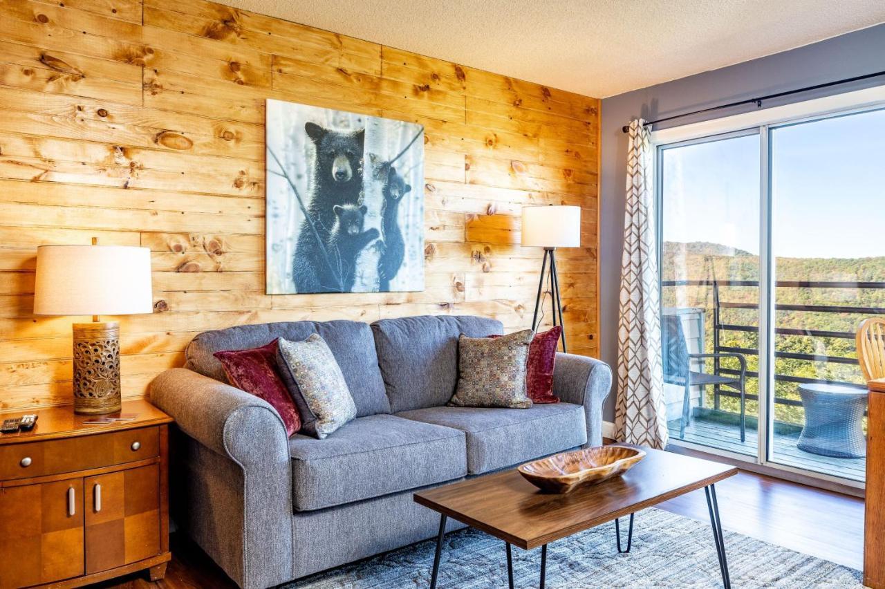 Wow Views!!-Mountain Escape-Outdoor Pool-Close To Downtown-Wifi-Cable-Private Balcony Gatlinburg Esterno foto