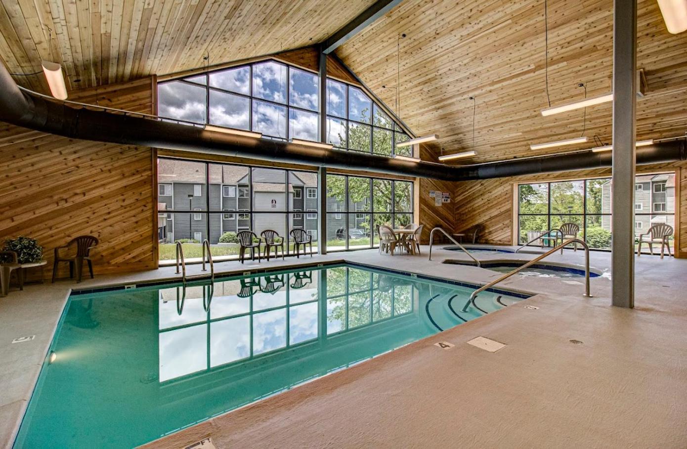 Wow Views!!-Mountain Escape-Outdoor Pool-Close To Downtown-Wifi-Cable-Private Balcony Gatlinburg Esterno foto